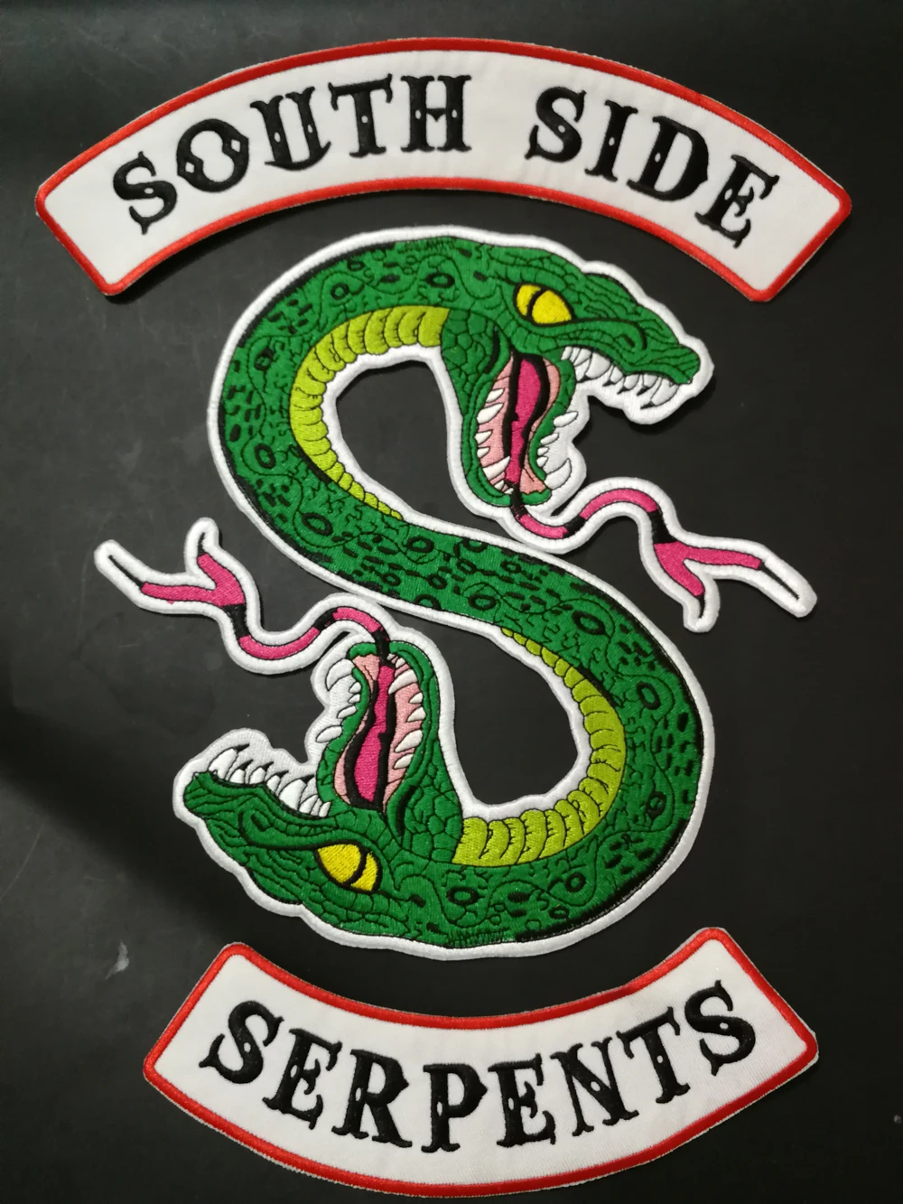 Вышитые на заказ зеленые наклейки для байкеров с южной стороны жилета помощью