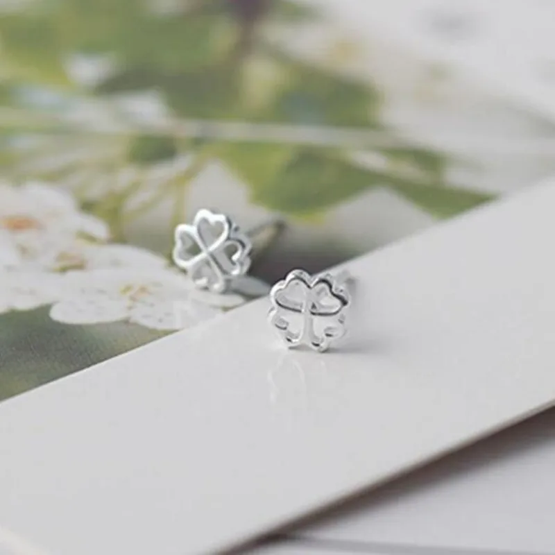 EM059 милые модные мини полые серьги гвоздики с цветком Lucky Clover для женщин и девочек