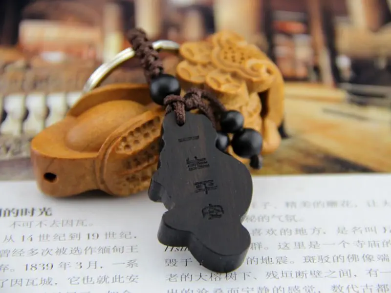 Деревянный брелок в форме рыбы из черного дерева деревянный для ключей подвесная