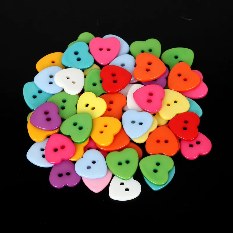 Смешанные пуговицы с двумя отверстиями 2 размера 50 шт./лот из смолы в форме сердца