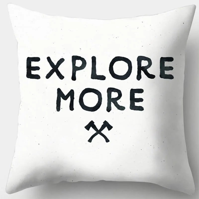 Наволочка с геометрическим узором и буквами черный белый цвет любовь панда
