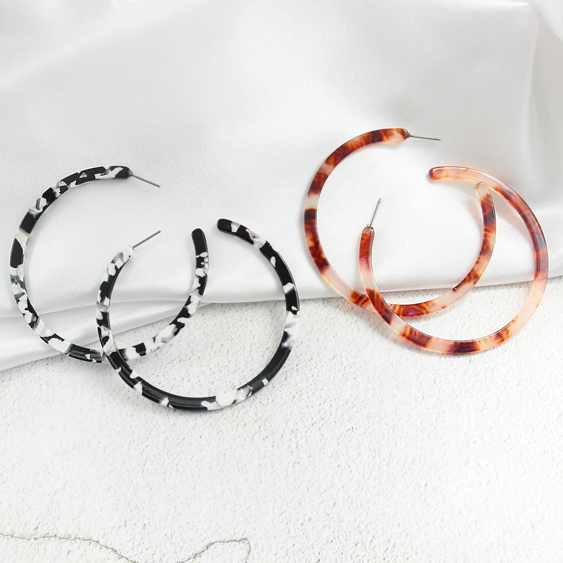 Три размера сережек 8 видов цветов Опциональные многостильные не закрытые