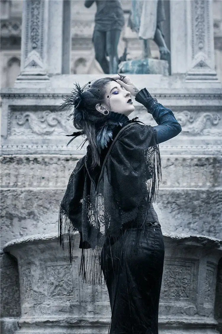 Darkinlove Women's Velvet and Lace Gothic Cape Evening Party Women Vintage Cloak Female Short Coat |