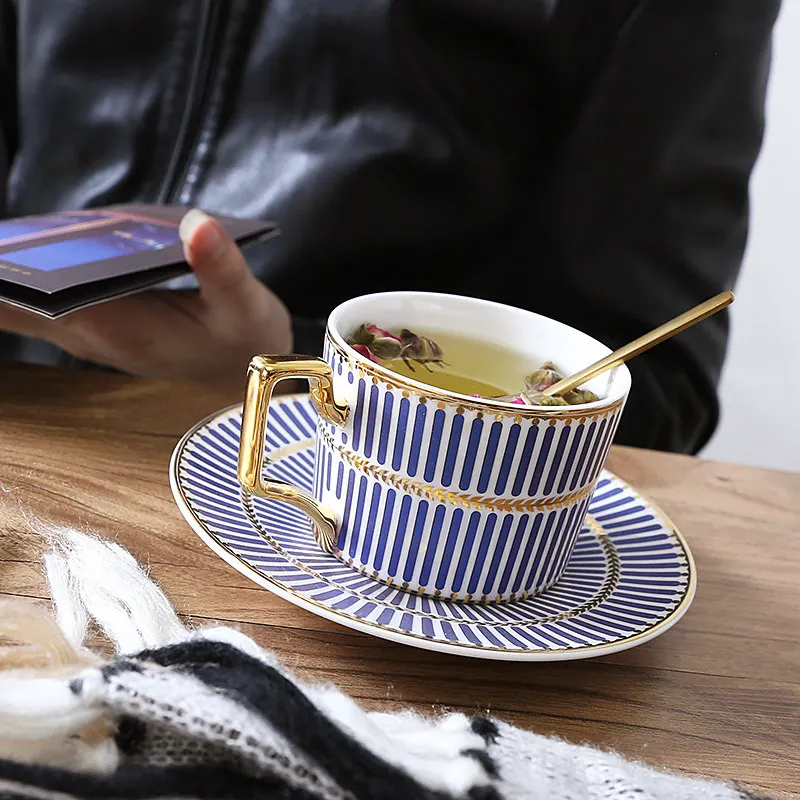 

British Phnom Penh Ceramic Coffee Cup European and Saucer Set Household Simple Afternoon Tea with Spoon