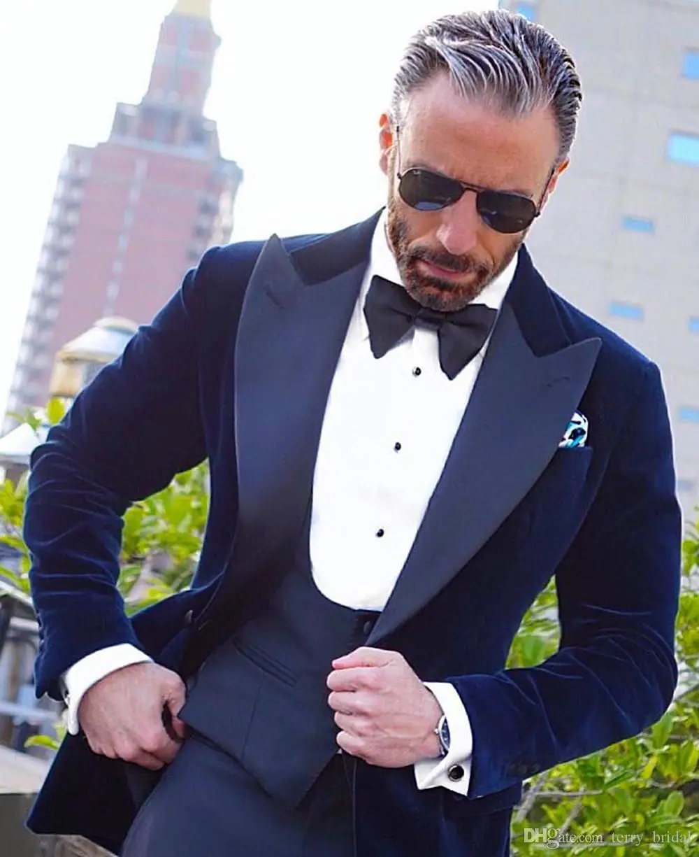 Мужской деловой костюм из 3 предметов приталенный твидовый шерстяной смокинг с