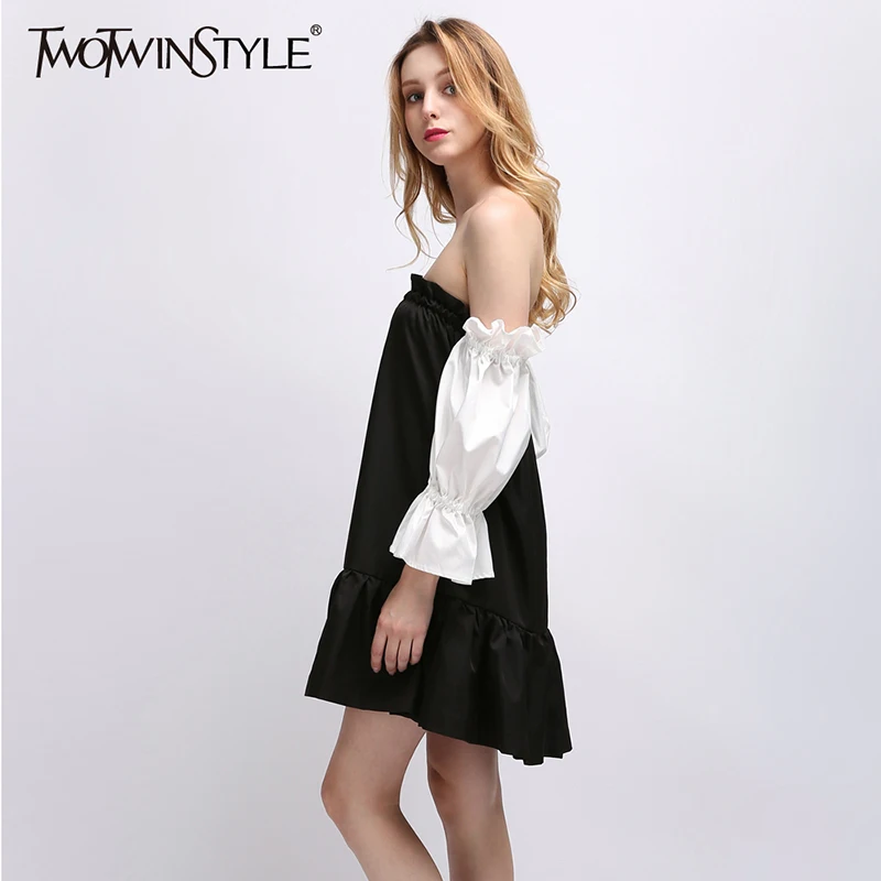 Женское мини платье TWOTWINSTYLE летнее с оборками открытыми плечами расклешенными