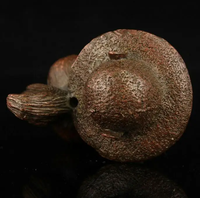 

Chinese Collectible Hand-carved Rerto Red Copper Squirrels Statue Desktop Ornament
