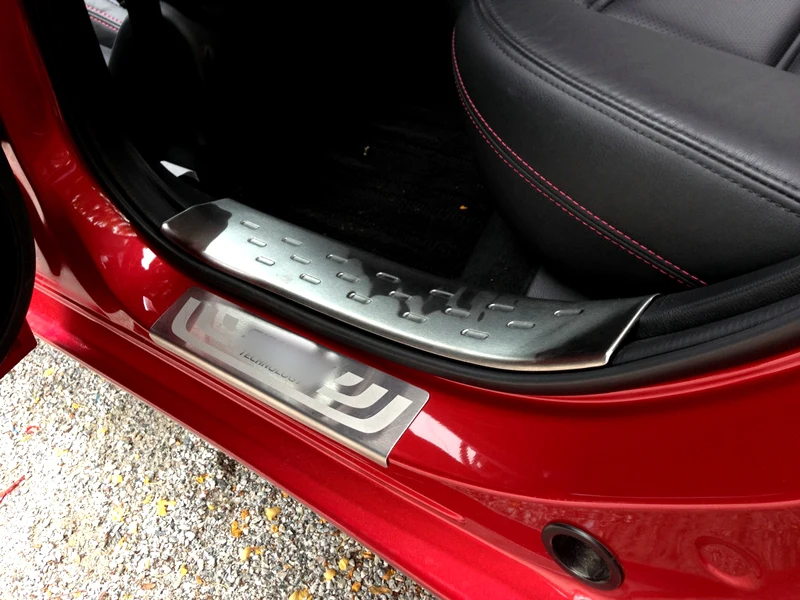 Фонарь на порог двери Накладка отделка детали для стайлинга 4 шт. Mazda 6 M6 Atenza 2013 2014