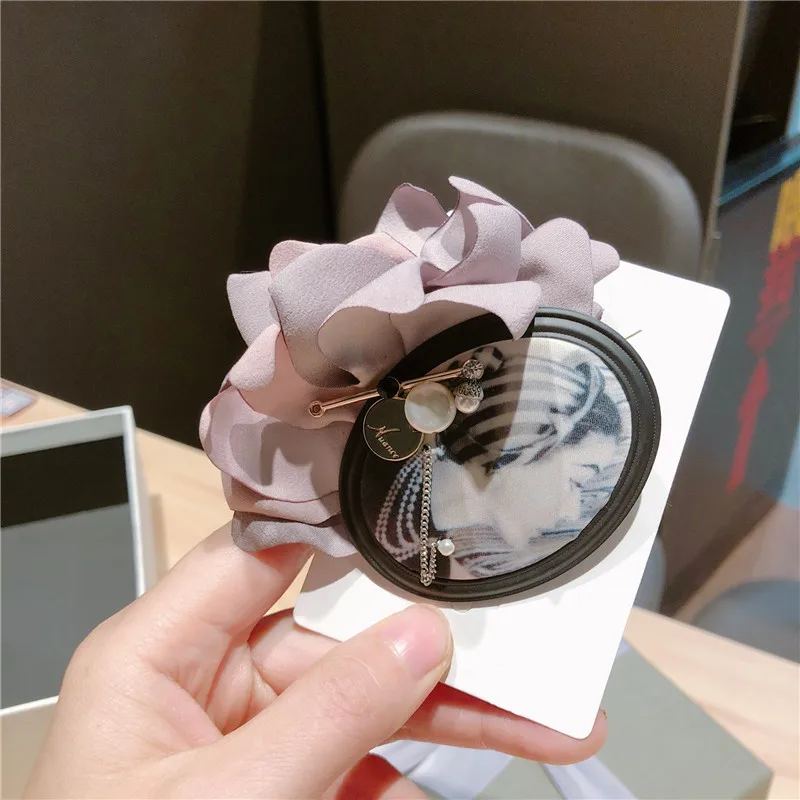 Модная черно-белая Геометрическая брошь в форме цветка модные аксессуары Европе