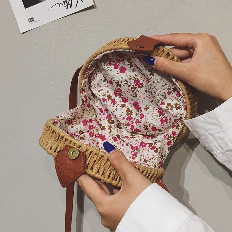 

2020 The New Round Straw Bag Handbags Women Summer Rattan Bag Handmade Woven Beach Circle Bohemia Handbag New Fashion