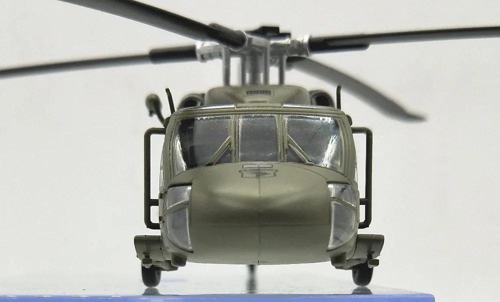 1: 72 Американский UH-60A черный ястреб модель вертолета труба законченная 37017 Коллекционная модель