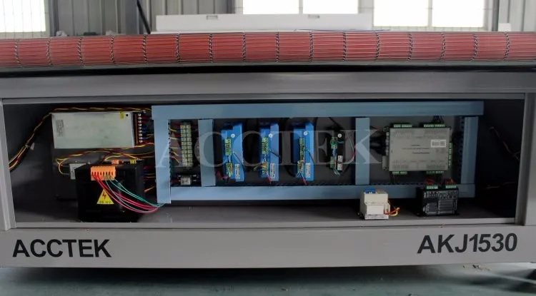 Автоматическая подача cnc лазерный станок AKJ1530 лазер co2 150 Вт Сделано в Китае |
