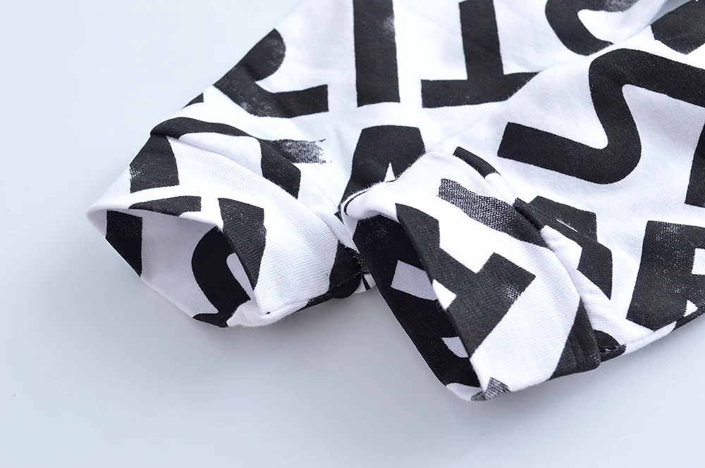 Летний модный комплект одежды для маленьких мальчиков черная одежда с короткими