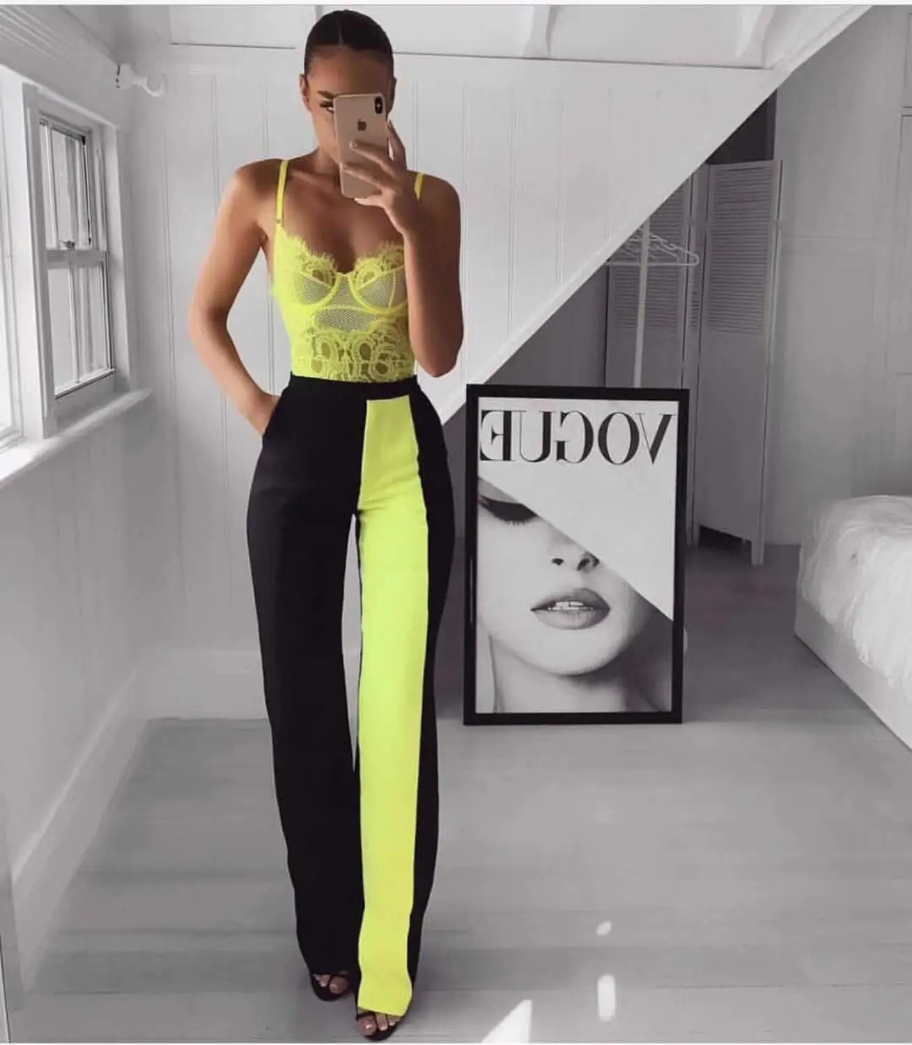 Новое поступление зеленый кружевной черный комплект из 2 предметов сексуальный