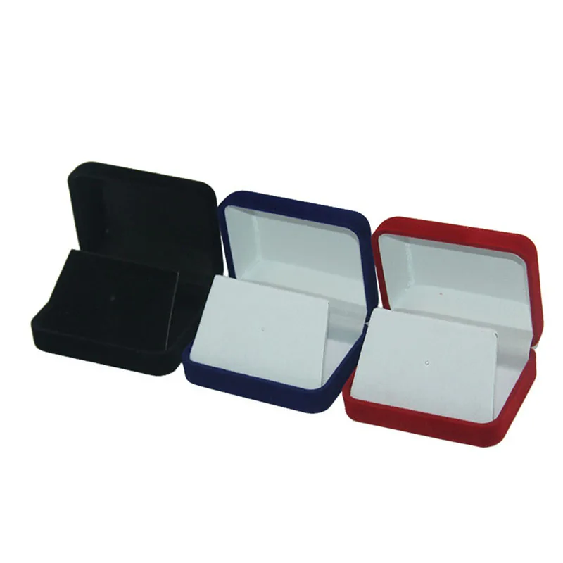 

Velvet Medal display box showing case