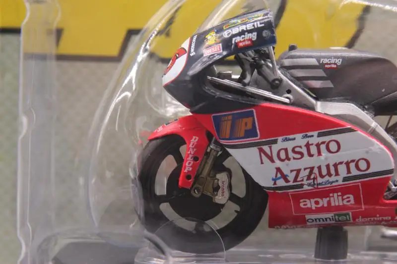Leo 1:18 Aprilia RSW250 1998 Модель мотоцикла из сплава литая под давлением металлическая игрушка подарок на день рождения для детей