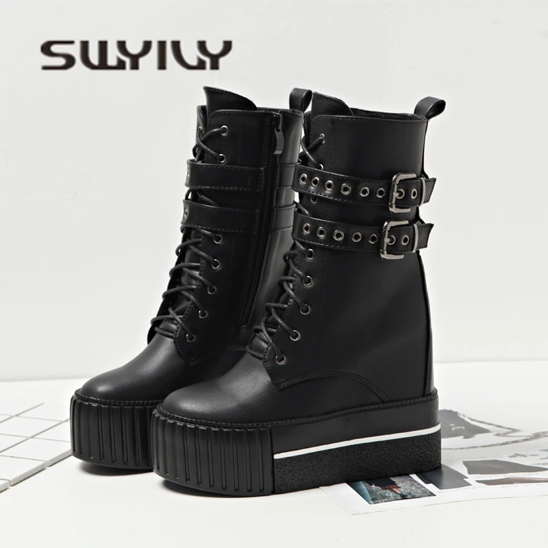 Женские бархатные ботильоны SWYIVY черные на платформе с заклепками и поясом осенне