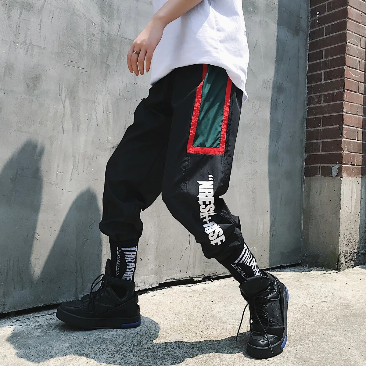 2018 новые летние Модная Для досуга Правописание Цвет Письмо печати связаны ноги