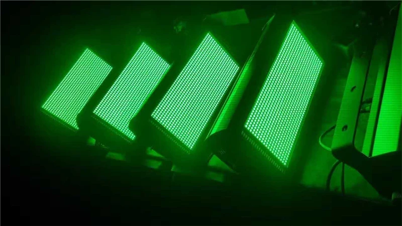 4 шт./лот RGB 3 в 1 яркий светодиодный стробоскоп 1000 Вт dj вспышка сценическое