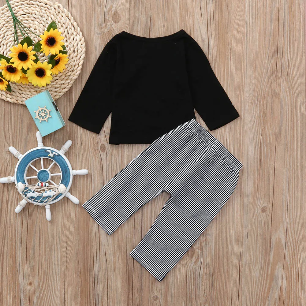 Комплект одежды для детей футболка с изображением коалы + штаны в полоску Одежда