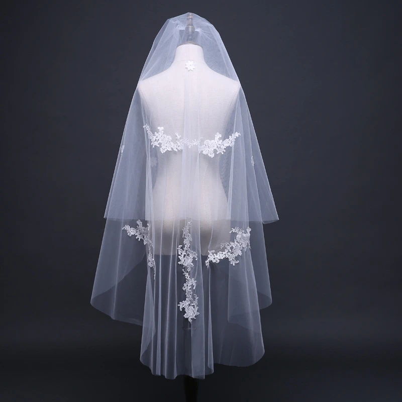 

Simple Cheap Two layers 120cm Bling applique Lace Soft Tulle Short Wedding Veils Ivory Bridal Veil
