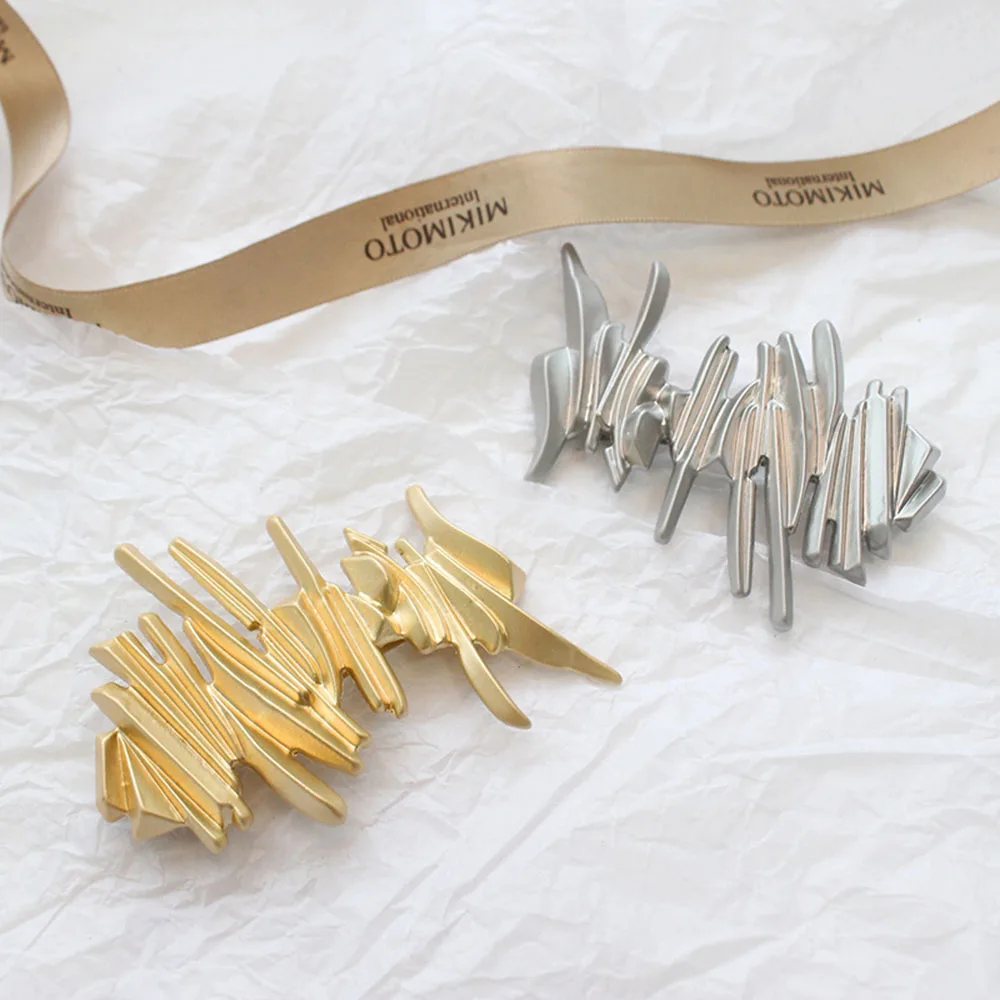 Japan Women Hollow Bowknot Hair Combs Metal Gold Silver Color Tassel Hairpin Hair Accessories Geometric Irregular Hairgrip Clips