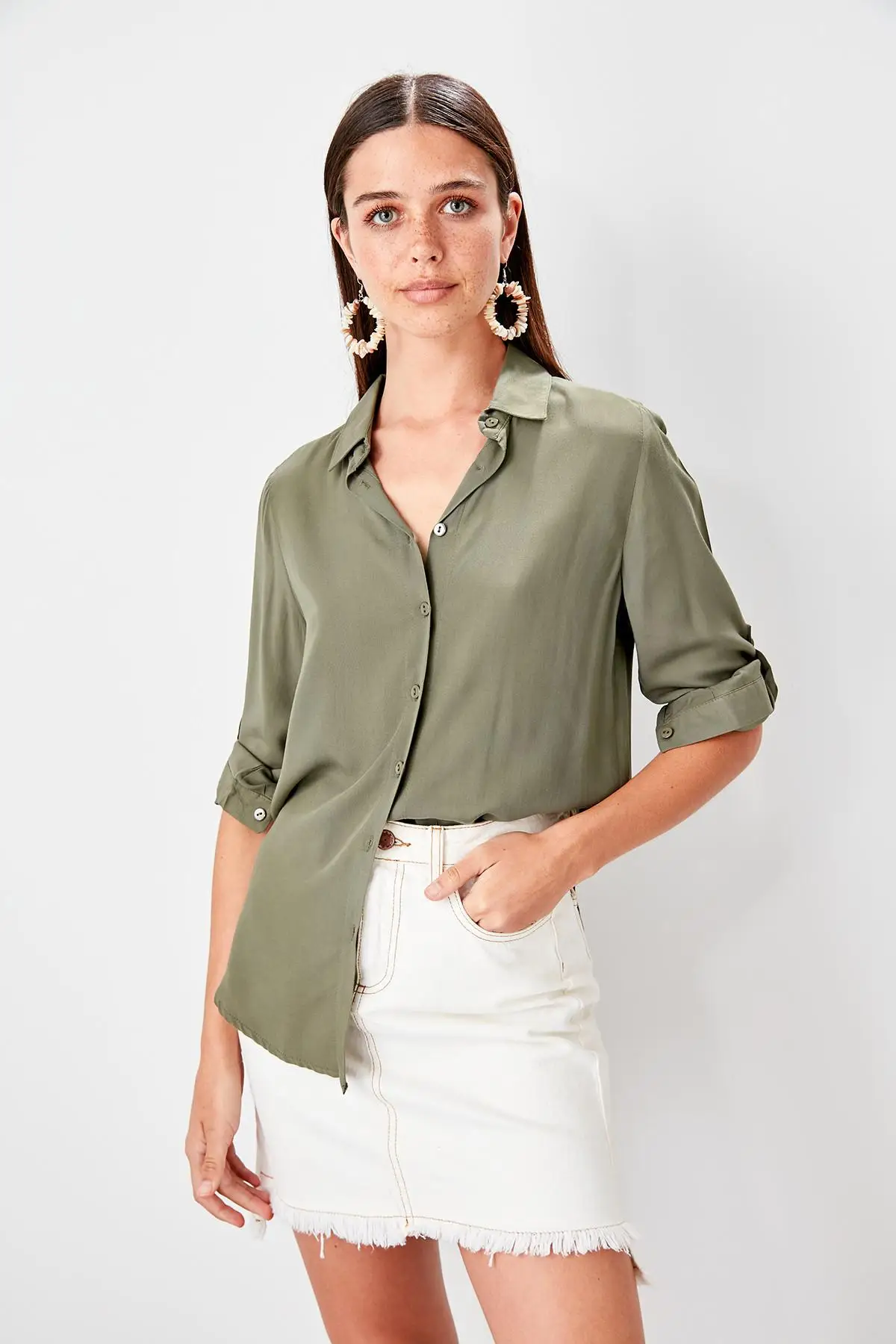Trendyol хаки Базовая рубашка TWOSS19ST0226|Рубашки| |