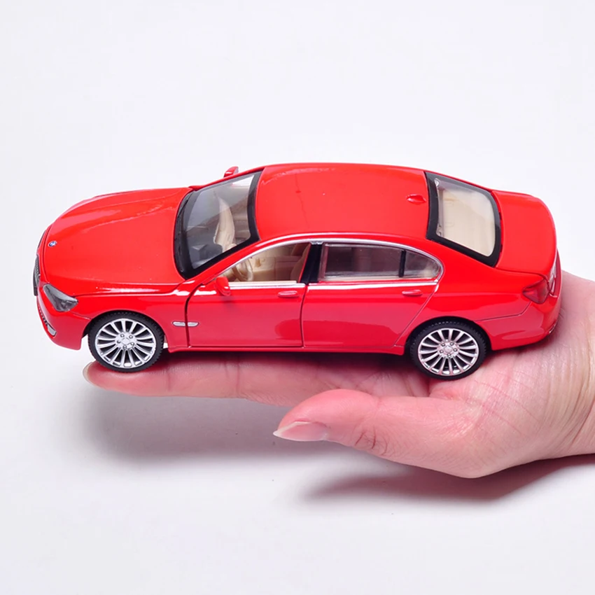 1:32 модель игрушечного автомобиля 760Li купе детские игрушки из сплава оригинальная
