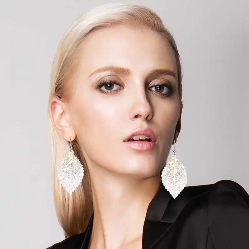 Новые модные дикие двухцветные аксессуары из сплава с листьями дешевые