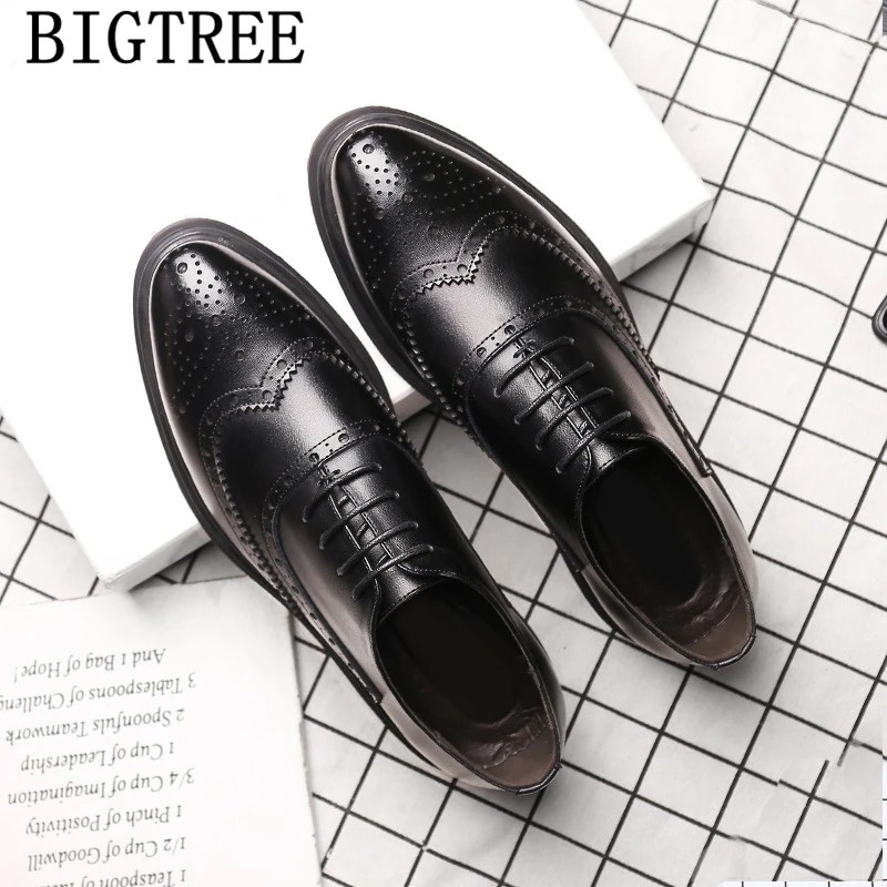 Обувь с перфорацией типа броги Для мужчин Классика s Туфли-броги брендовая