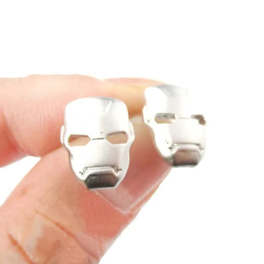 Серьги гвоздики в стиле панк Kinitial форме черепа маски Железного человека супер