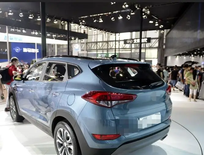 Серебристые/Черные Декоративные прутки на крышу для Hyundai Tucson 2015-2017 | Автомобили и