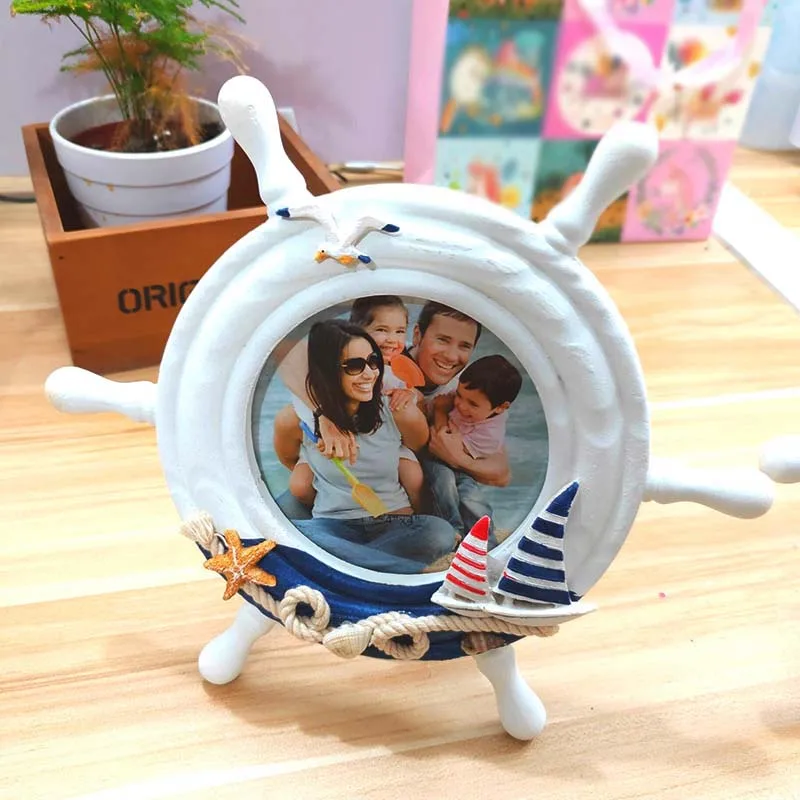 Винтажная деревянная рамка для фотографий в средиземноморском стиле с