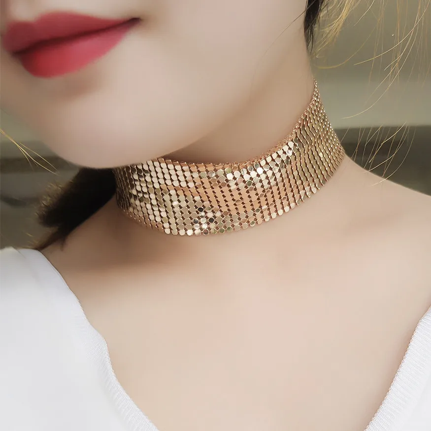 Женское колье из сетчатого материала DoreenBeads широкое золотистое макси с блестками