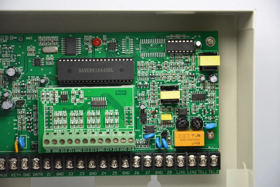 Заводская, металлическая коробка, охранная домашняя PSTN сигнализация, 8/16 проводная и 16 беспроводных зон, связь с детектором дыма, детектор движения PIR