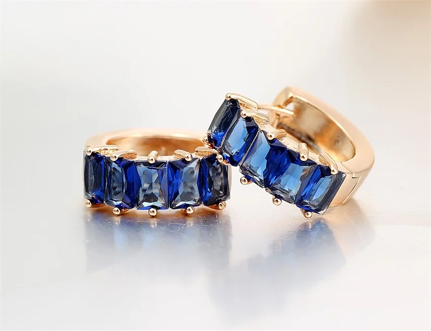 Женские маленькие круглые серьги кольца с фианитами золотистого цвета|circle hoop