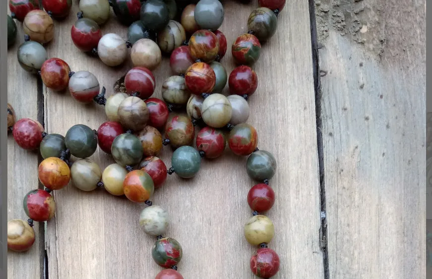 Длинное ожерелье 108 Mala Beads натуральный камень PicassoJasper камни коричневая кисточка
