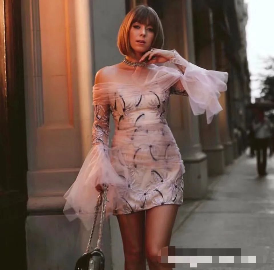 Новое роскошное Сексуальное Женское зимнее платье с расклешенными рукавами 2018