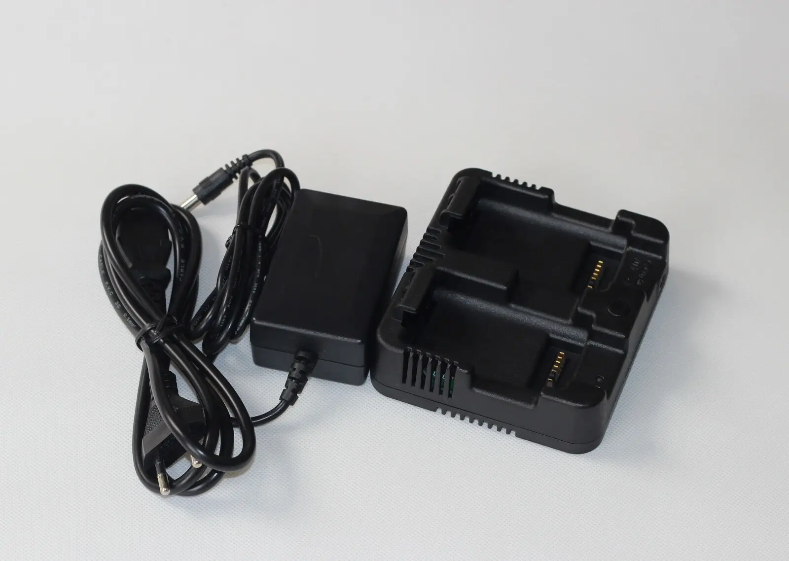 Новое зарядное устройство 2 м может работать с батареей Nikon NIVO 2M/2C Series Spectra Focus 6 & 8 и