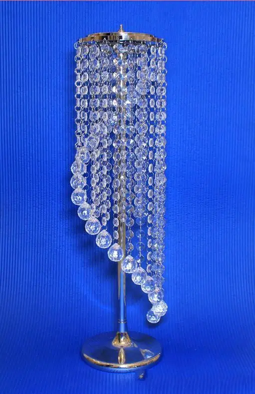 Satılık Ana Masa Merkezi Dekorasyon Parti Dekorasyon Spiral Kristal Düğün şamdan Merkezinde Standı 70 Cm Yükseklik 10 Adet/grup