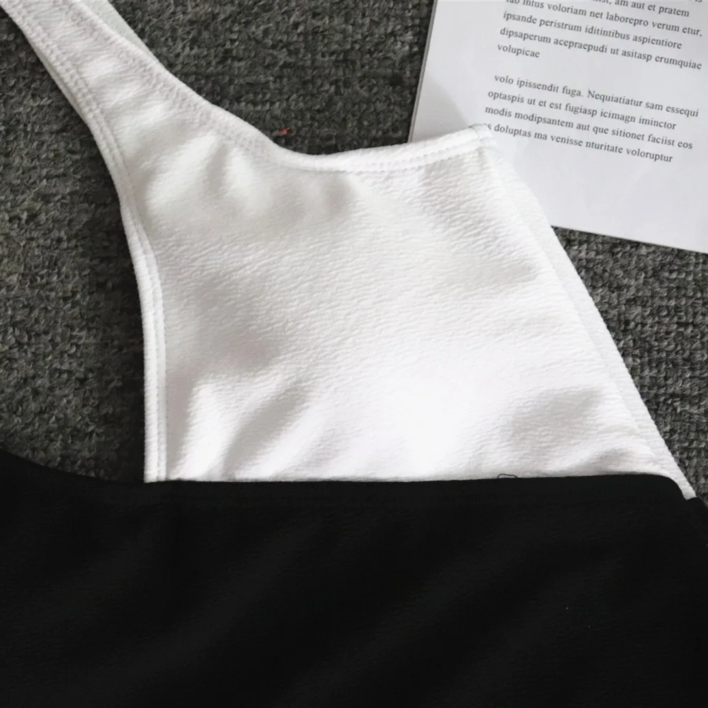 Пляжный купальный костюм купальник монокини с цветными блоками лоскутный черный