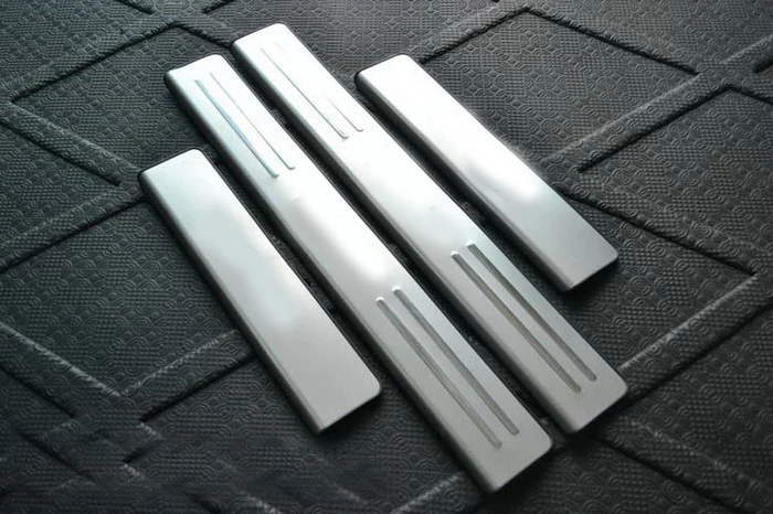 

Door sill scuff plate Guards For Cadillac SRX 2010 - 2013