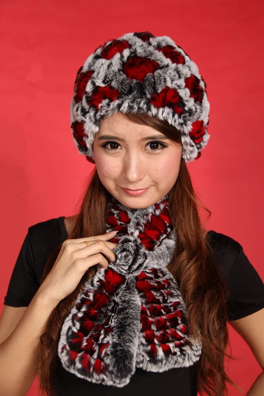 Рисунок 5 - Женский комплект из шапки и шарфа