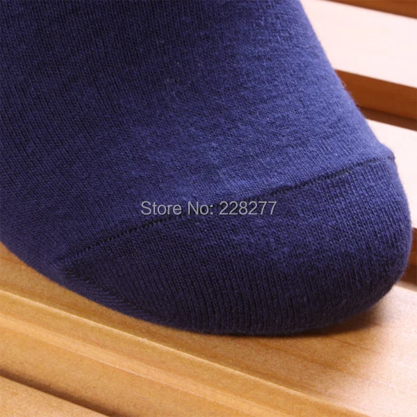 Бесплатная доставка 20 шт. = 10 пар/лот мужские хлопковые модные носки два размера 39