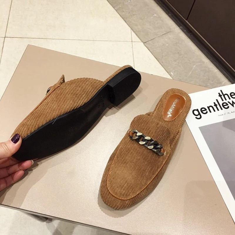 Обувь без задника женские летние шлепанцы из флока с металлическими цепочками