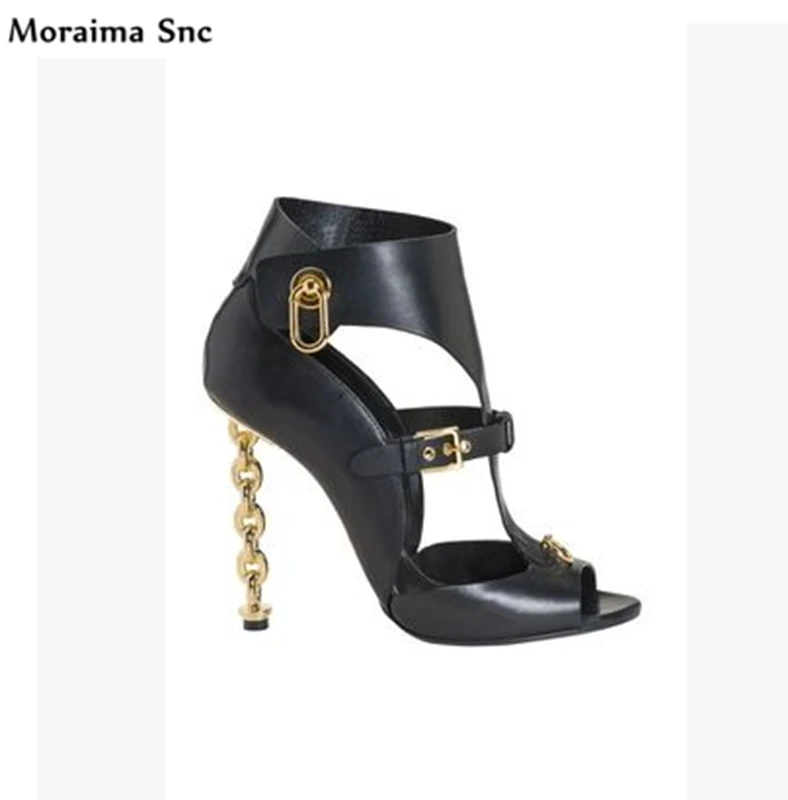 Новинка 2018 года босоножки летние женские с металлическими украшениями женская