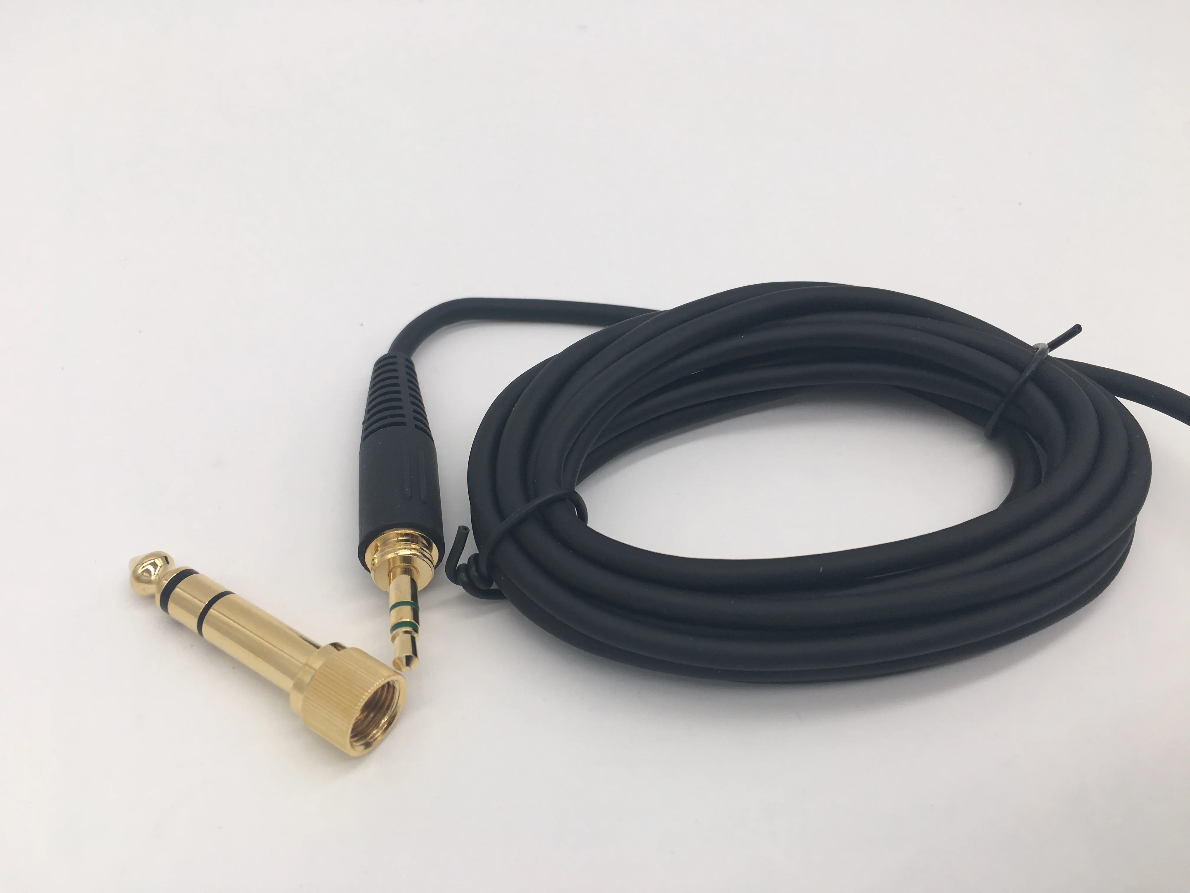 Профессиональные студийные наушники Superlux HD681B полуоткрытые динамические стерео