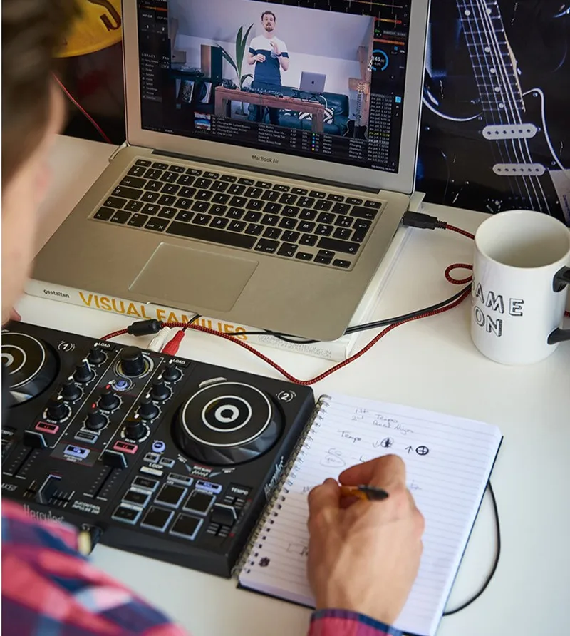 Мини Смарт DJ блюдо контроллер начального уровня портативный dj играет процессор игроков с звуковая карта можно подключить наушники звук RCA