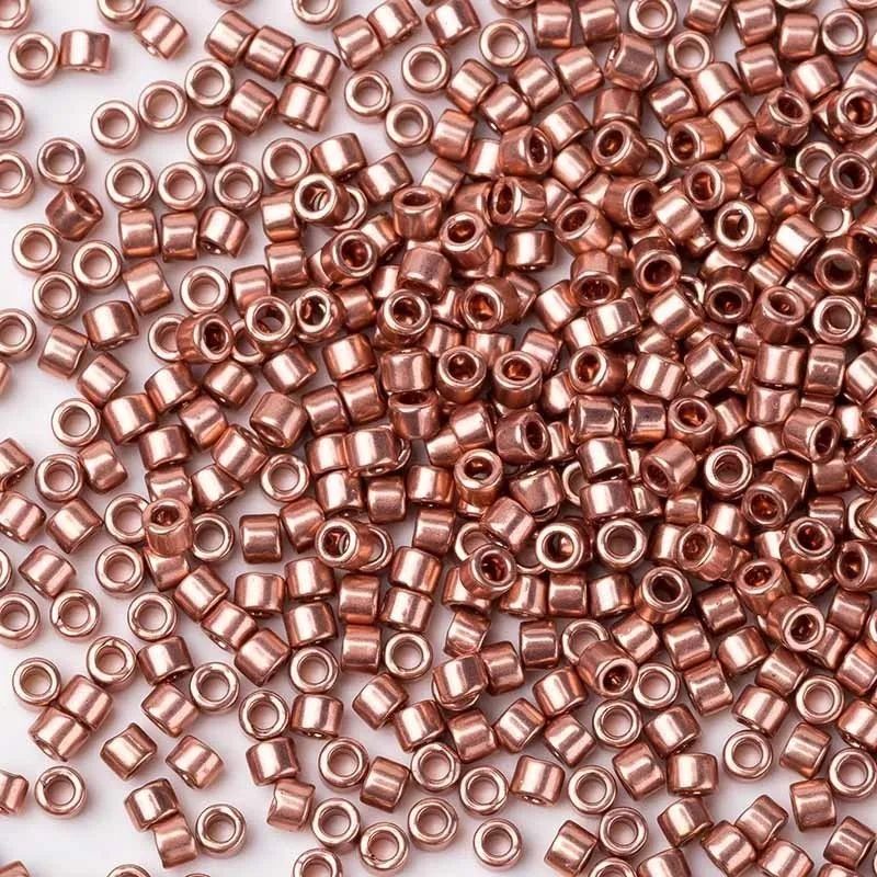 DB40 Taidian DB40 Медь покрытием Miyuki металлик Seedbeads для рождественское платье аксессуары 1/3 г/лот 1,6x1,3 мм - Цвет: DB40