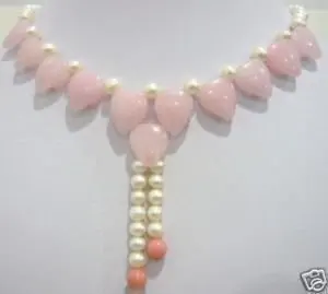 

Charming pinkes jades and white pearl necklace